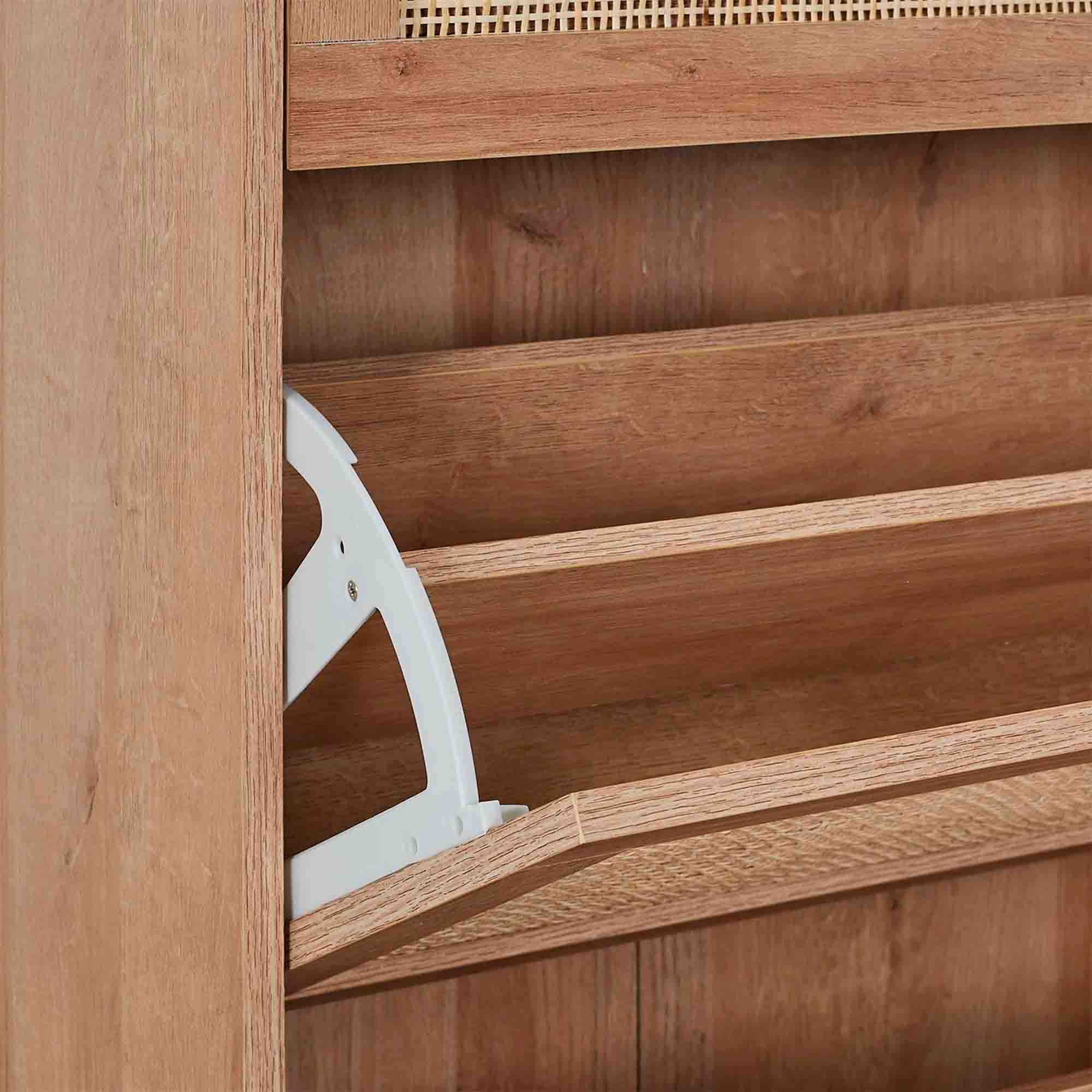 Sapateira-BALI---Carvalho-Rattan